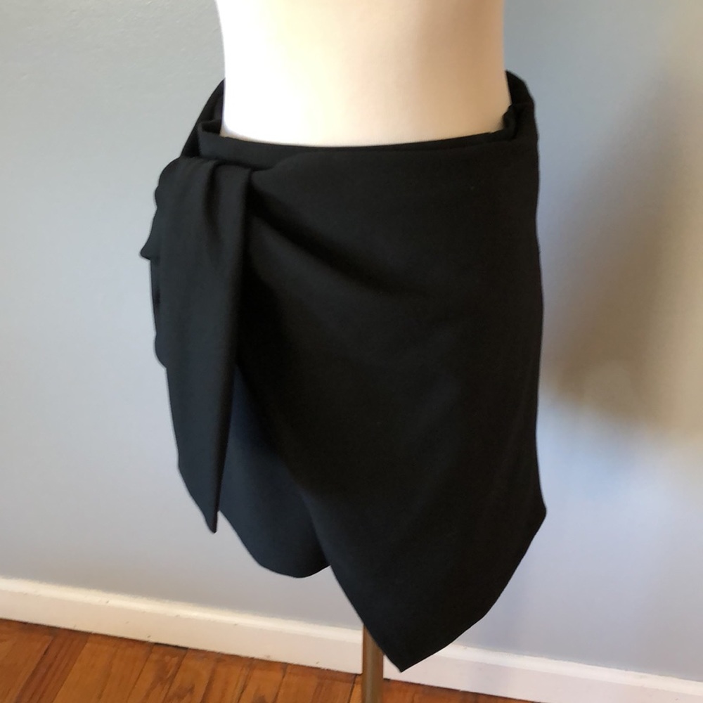 Zara black stretch tie front skirt M